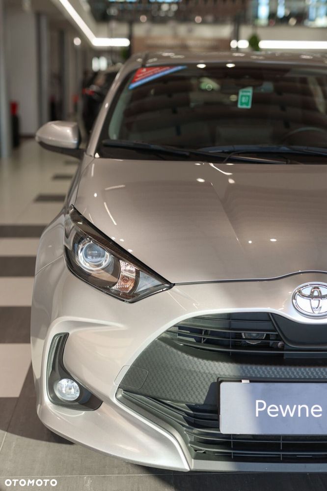 Toyota Yaris - 10