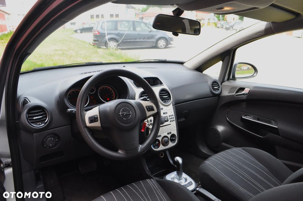 Opel Corsa 1.2 16V Essentia EasyTronic - 11