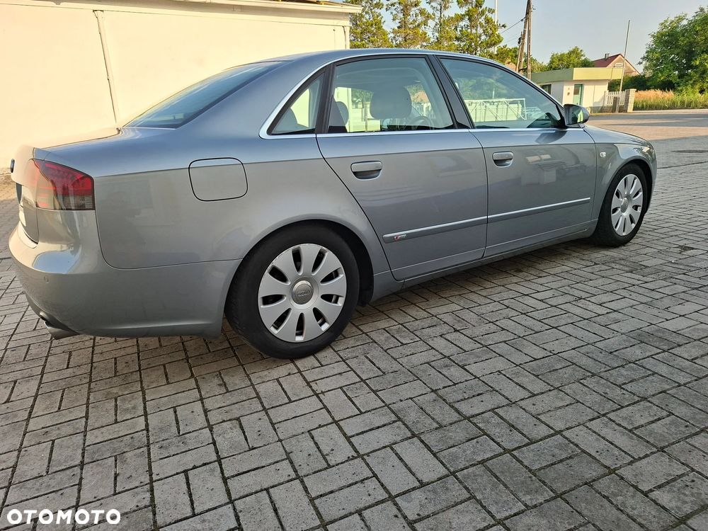 Audi A4 Limousine 1.8T - 8