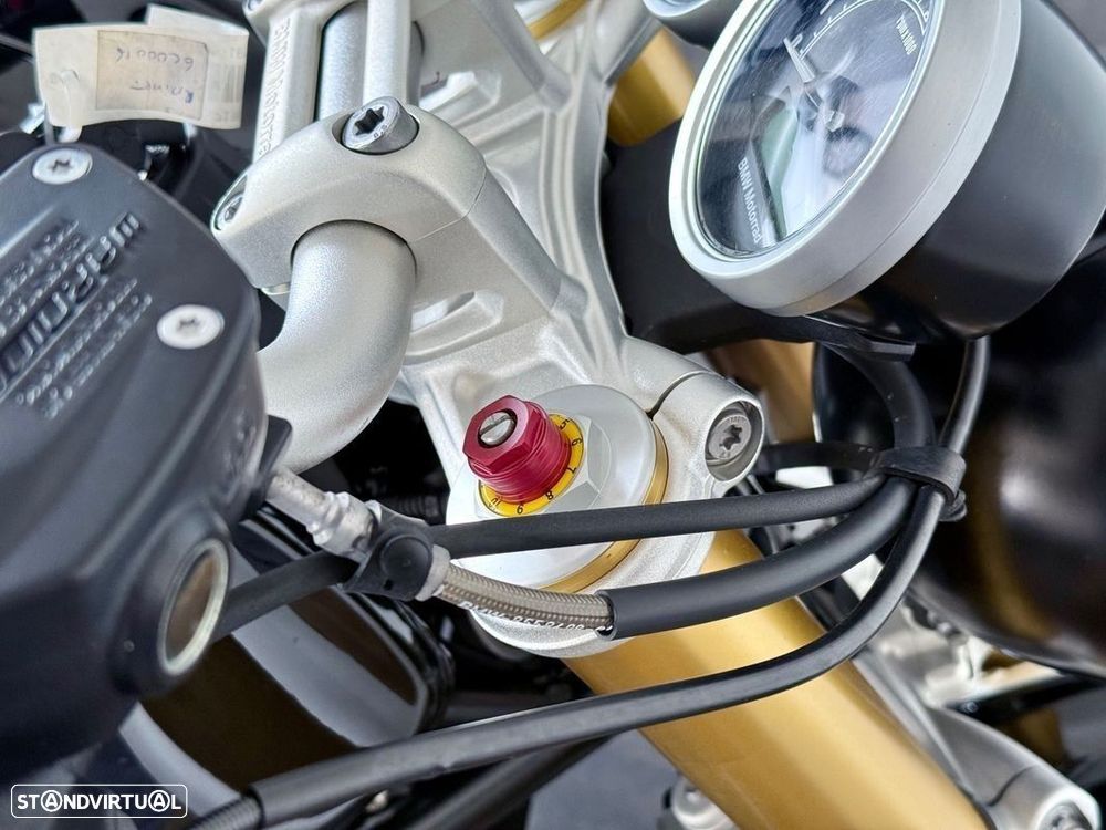 BMW R nineT - 12