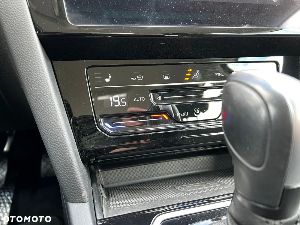 Volkswagen Passat 2.0 TDI SCR Comfortline DSG - 11