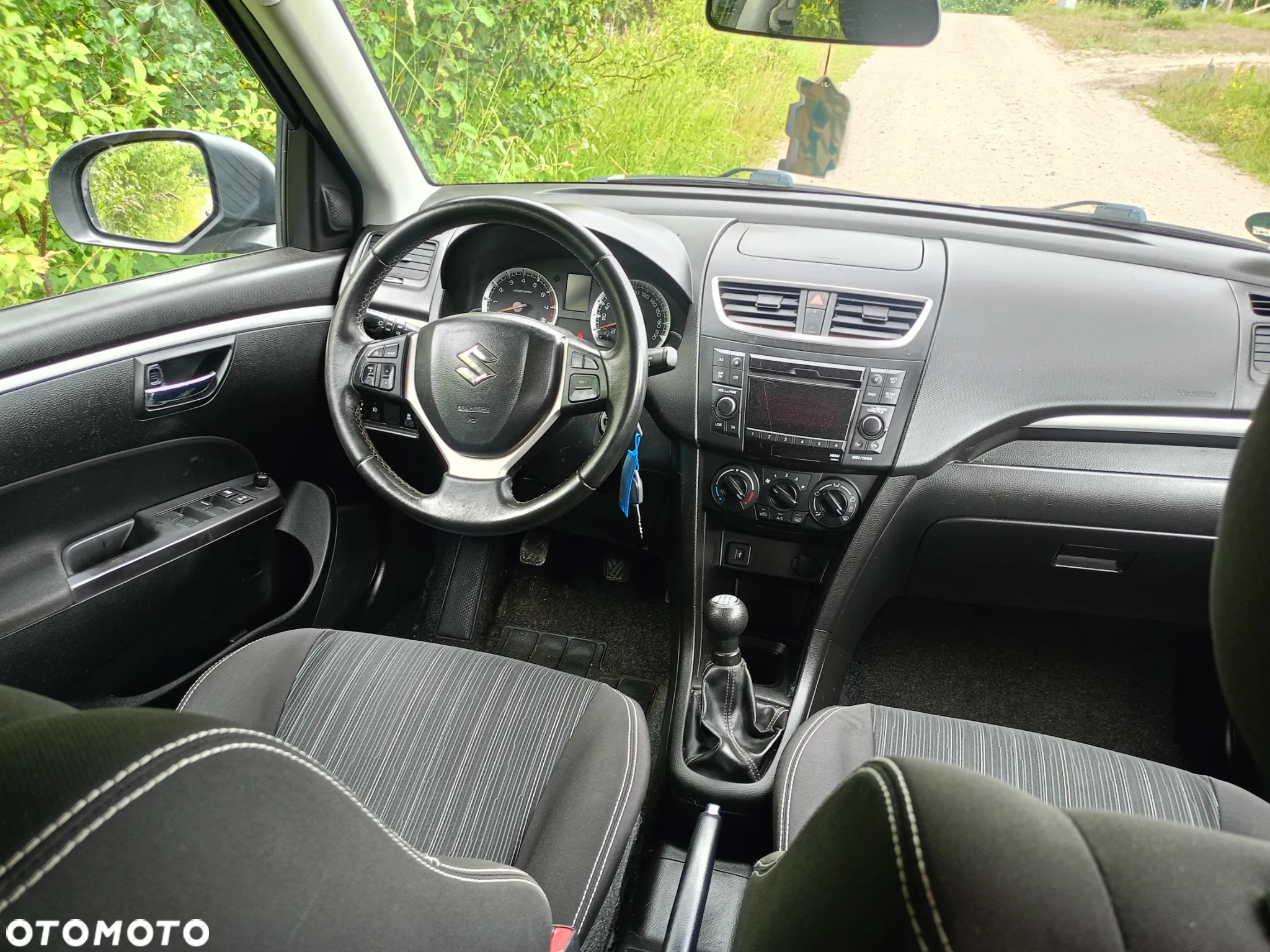 Suzuki Swift - 9