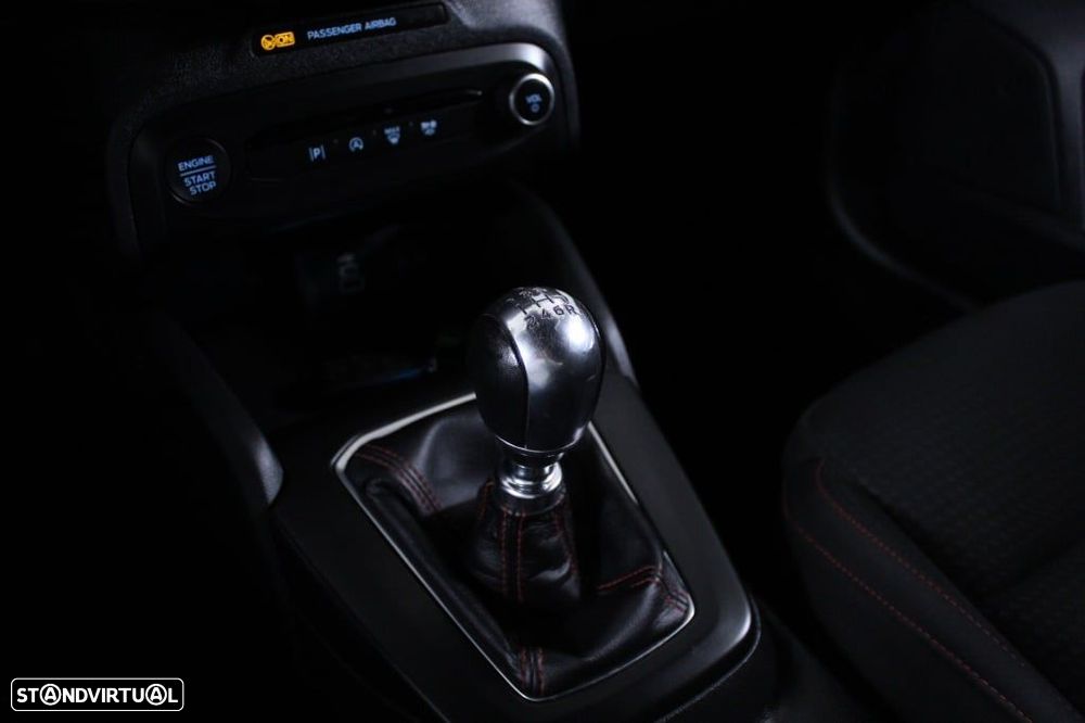 Ford Focus 1.0 EcoBoost MHEV ST-Line - 31