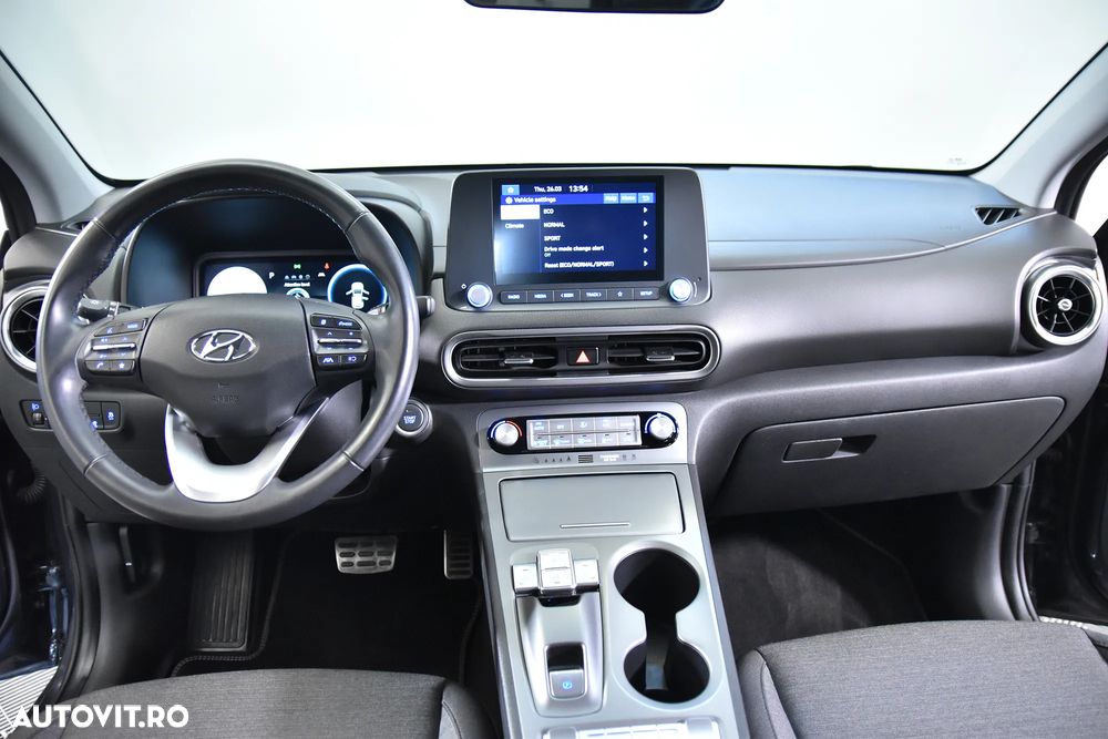 Hyundai KONA - 9