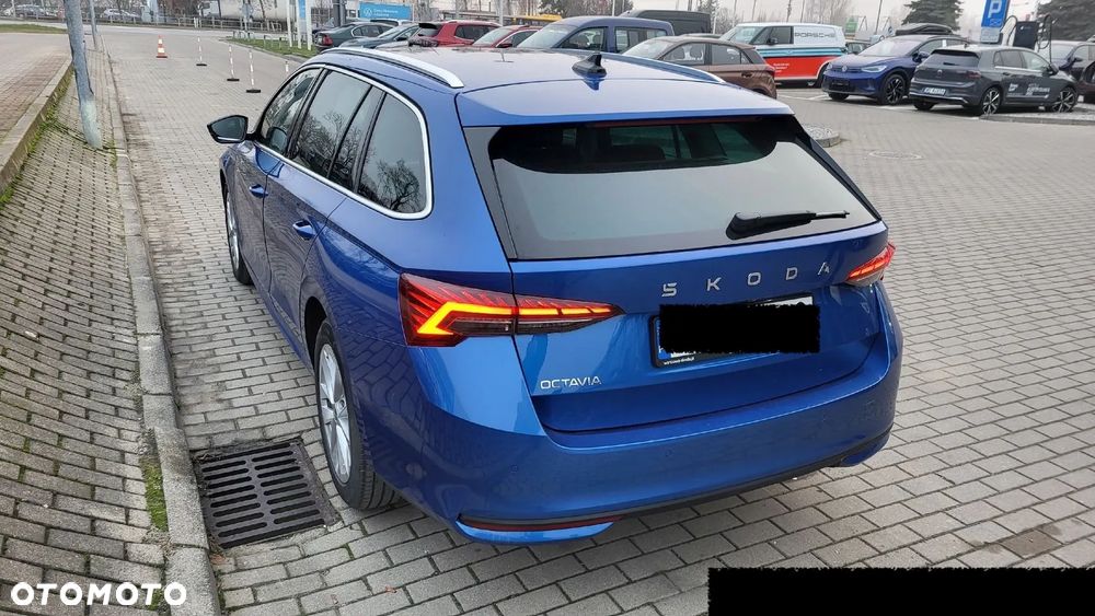 Skoda Octavia 1.5 TSI mHEV Selection DSG - 4