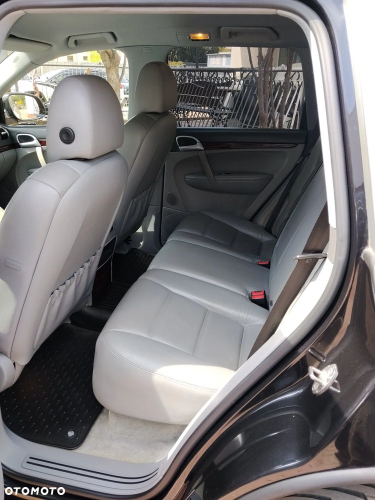 Porsche Cayenne - 11
