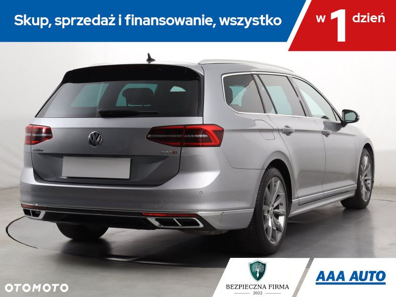 Volkswagen Passat - 6