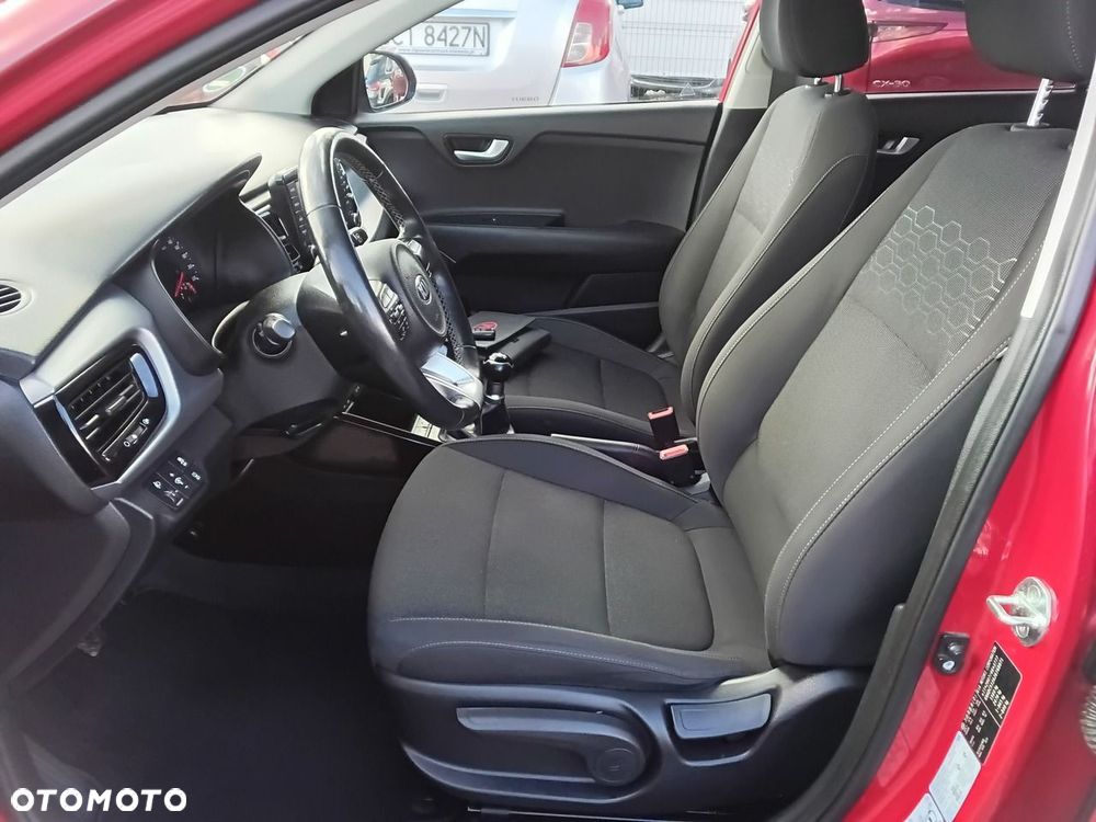 Kia Rio - 16