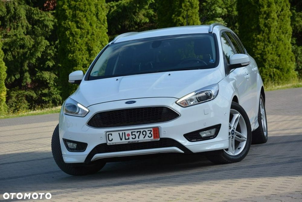 Ford Focus 1.5 EcoBoost STart-Stopp-System ST-LINE - 1