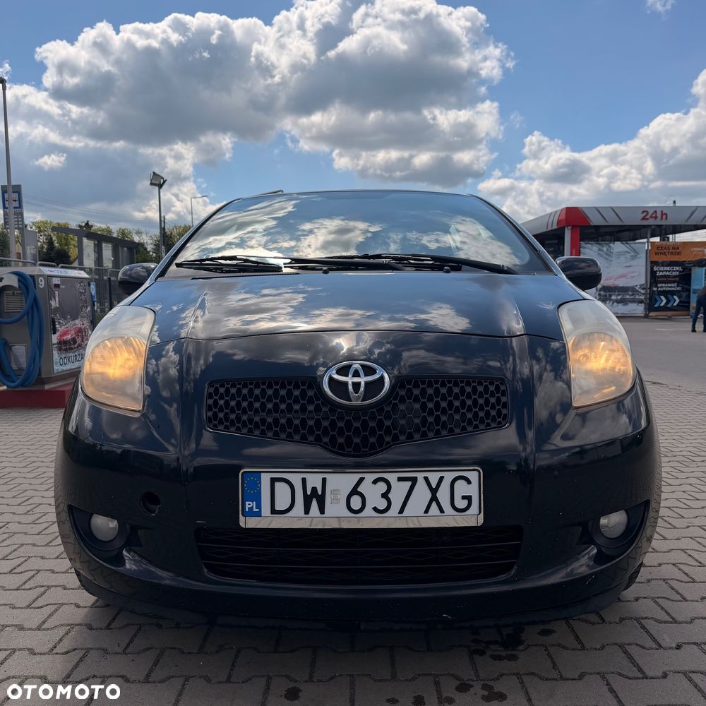 Toyota Yaris 1.4 D-4D Sol - 1
