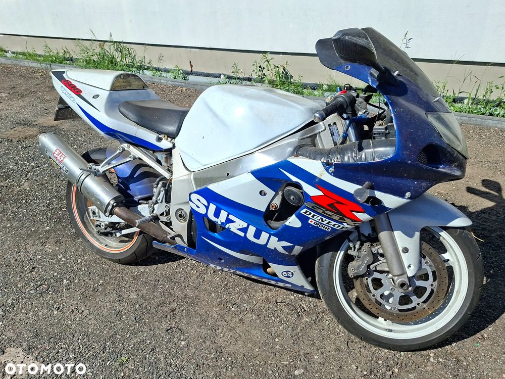Suzuki GSX-R - 1