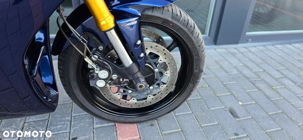 Yamaha FZ - 21
