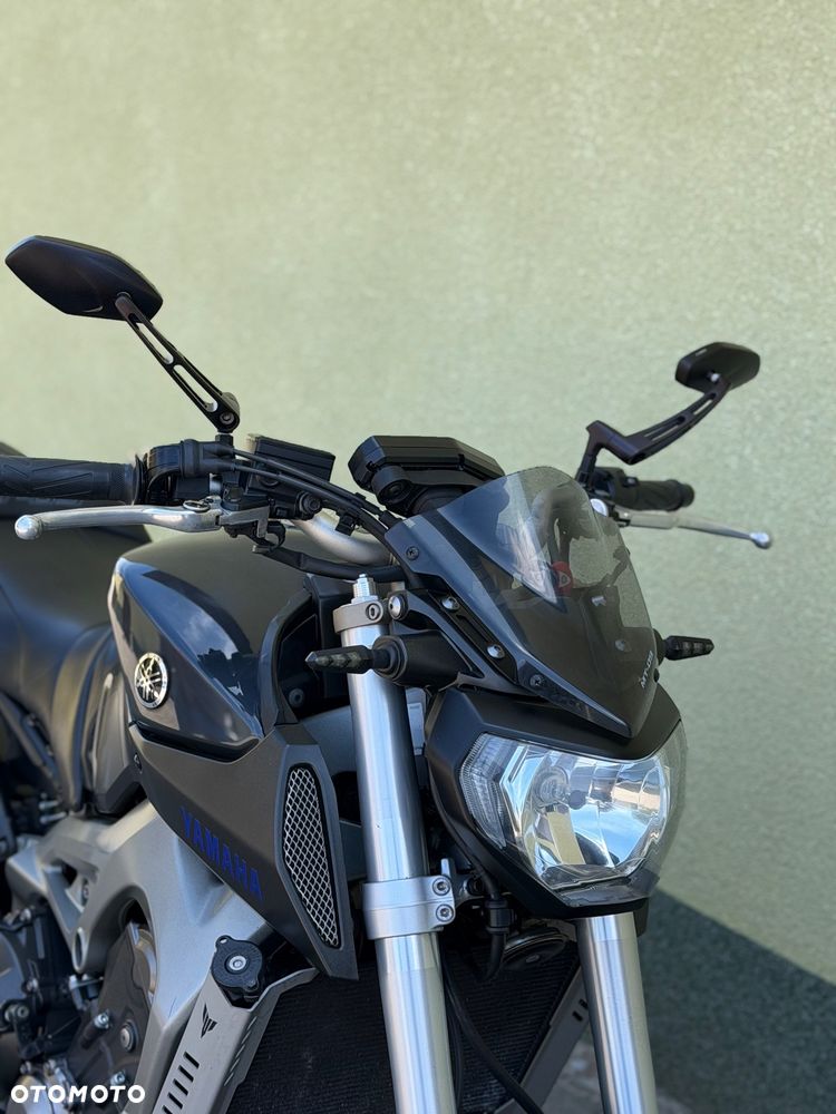 Yamaha MT - 2