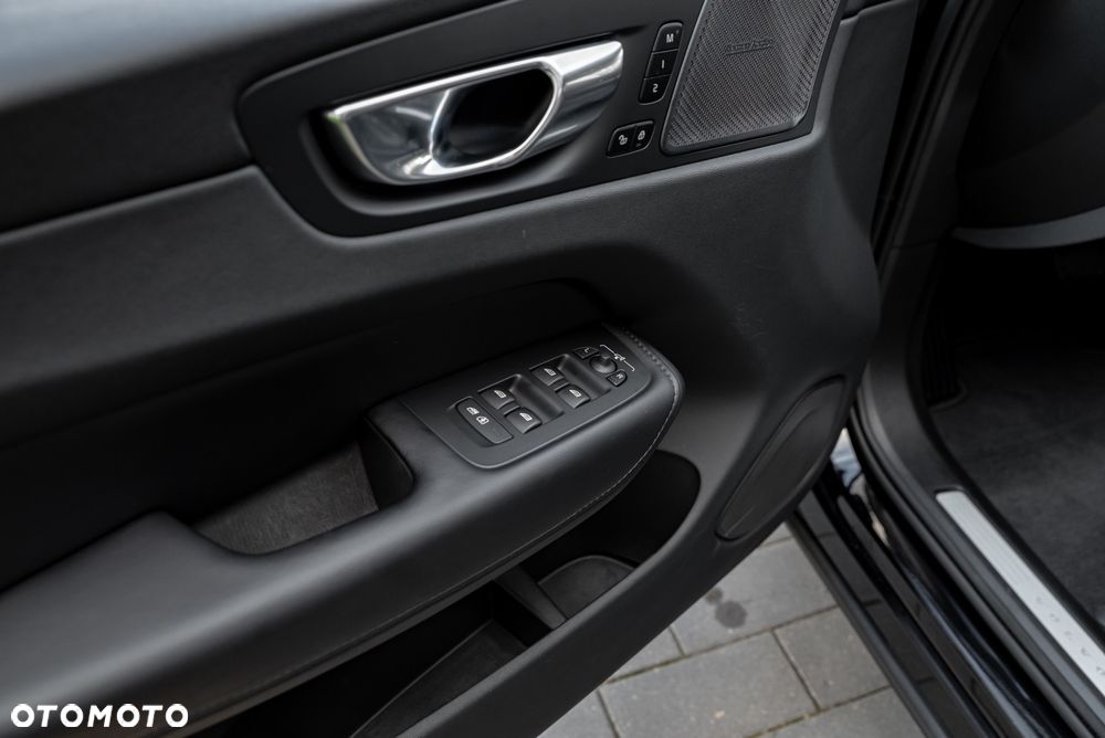 Volvo XC 60 - 18