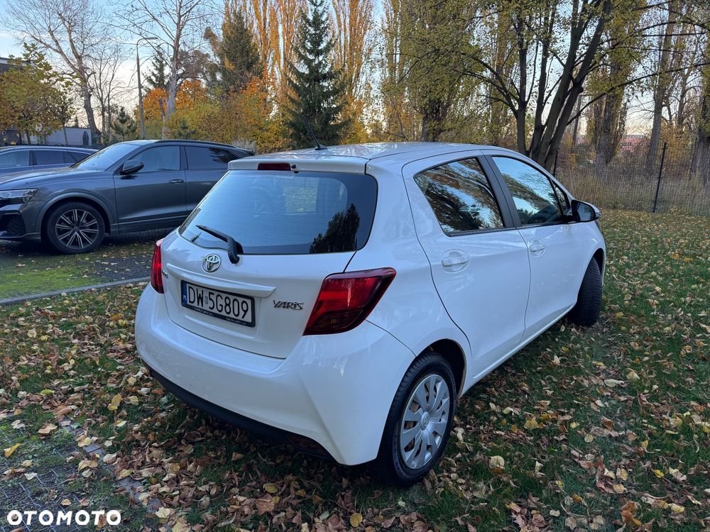 Toyota Yaris 1.33 Active EU6 - 23