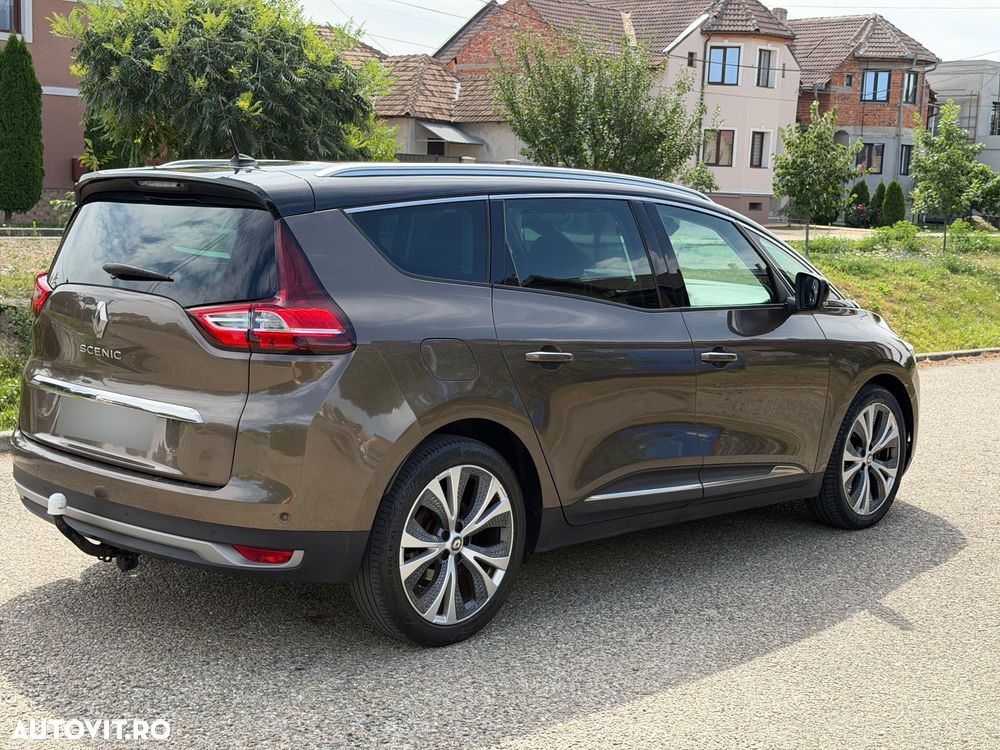 Renault Grand Scenic - 22