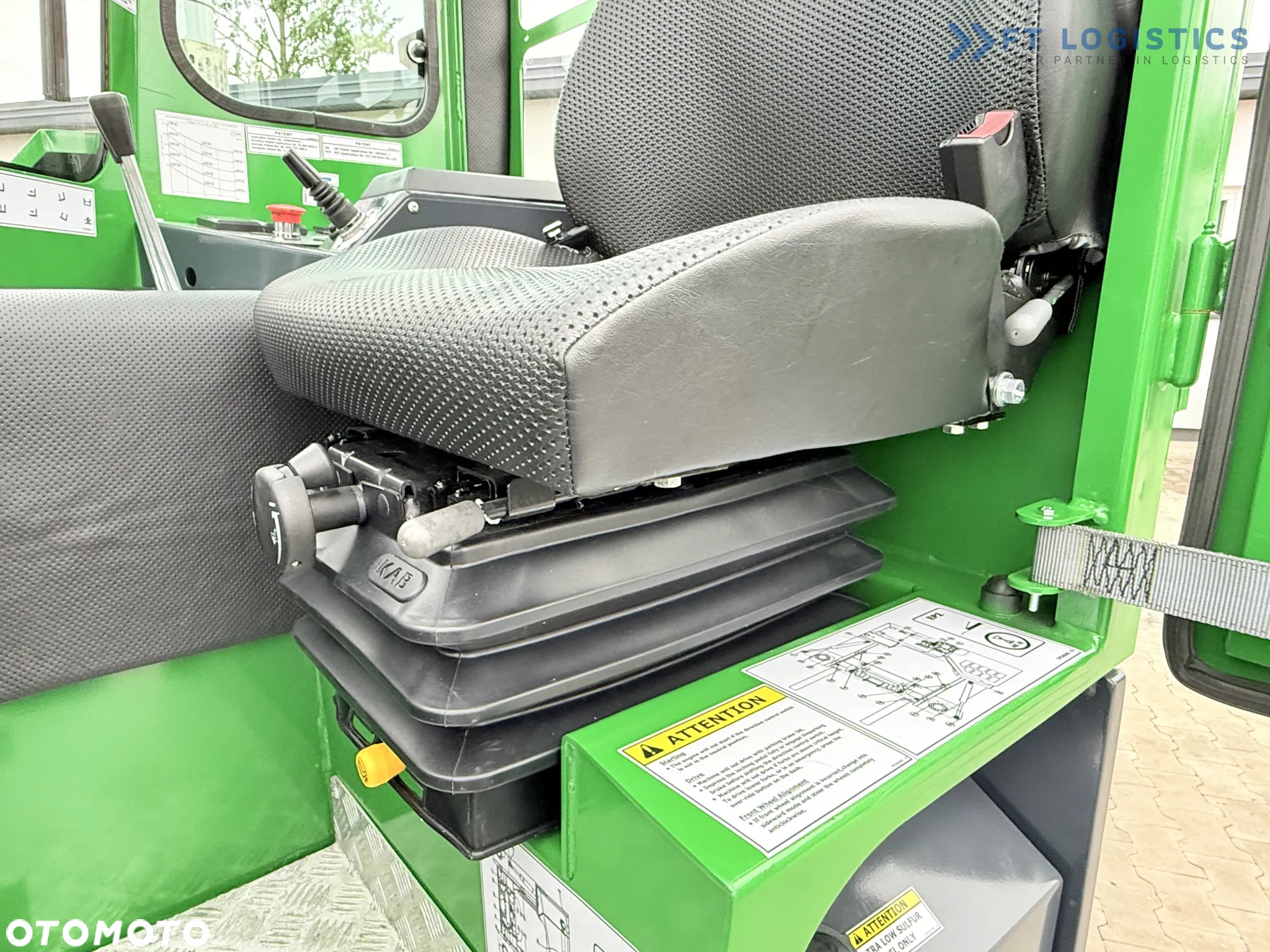 Combilift C4500 / DIESEL / DUPLEX 4000MM / SZEROKI POZYCJONER WIDEŁ / OGRZEWANIE / PEŁNA KABINA / STAN IDEALNY / Szeroka oferta wózków czterokierunkowych i bocznych, dopasowanych do różnorodnych potrzeb i zastosowań - 14