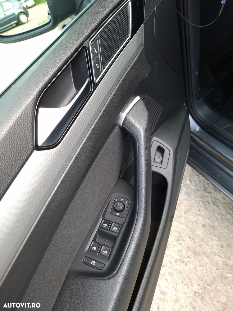 Volkswagen Passat 2.0 TDI DSG (BlueMotion Technology) Comfortline - 14