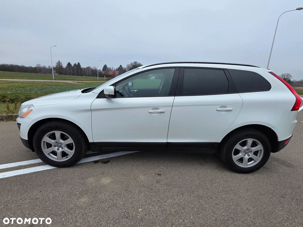 Volvo XC 60 D5 AWD Kinetic - 5