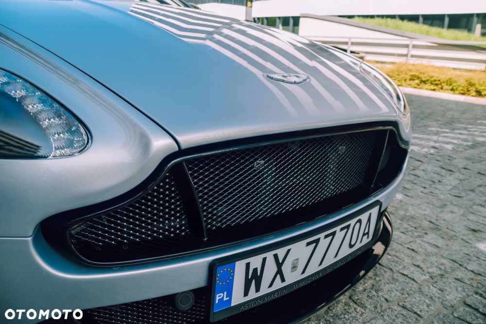 Aston Martin V8 Vantage 4,7 SportShift - 4