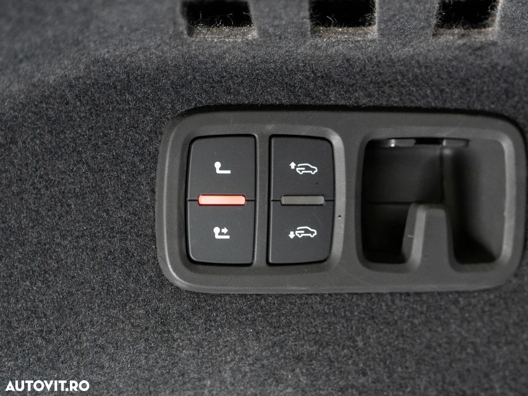 Audi Q8 - 8