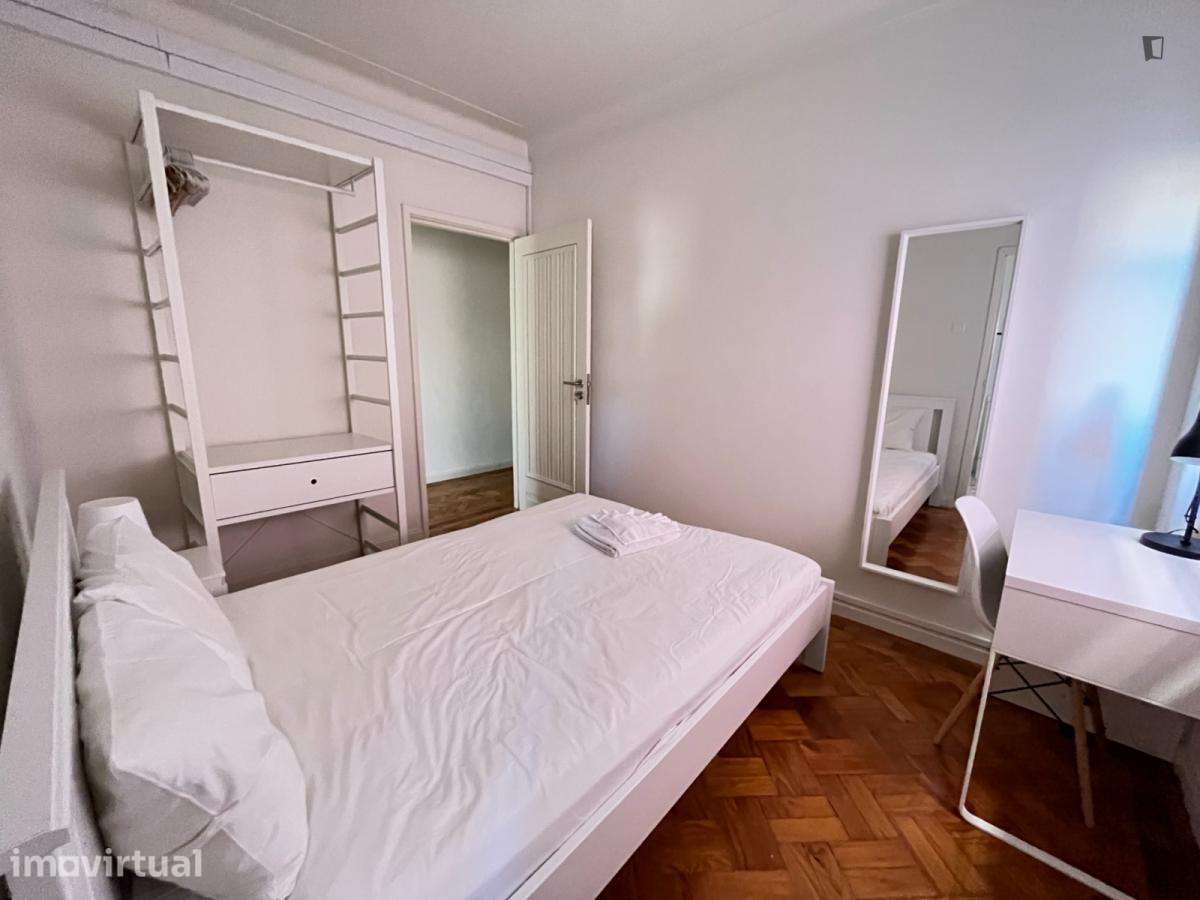 Quarto - localizado em Cedofeita Porto - Grande imagem: 2/31