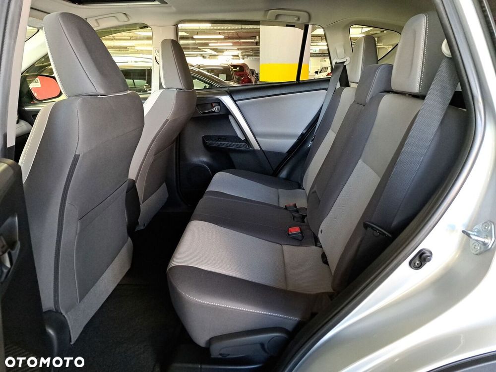 Toyota RAV4 - 30