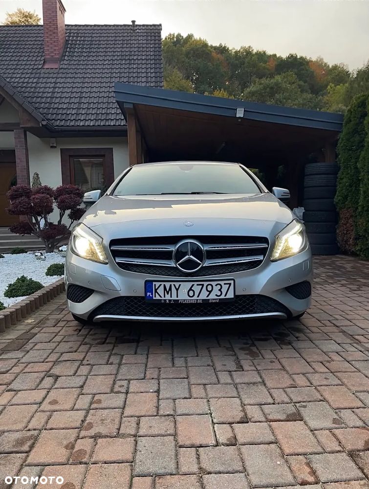 Mercedes-Benz Klasa A 180 (BlueEFFICIENCY) - 10