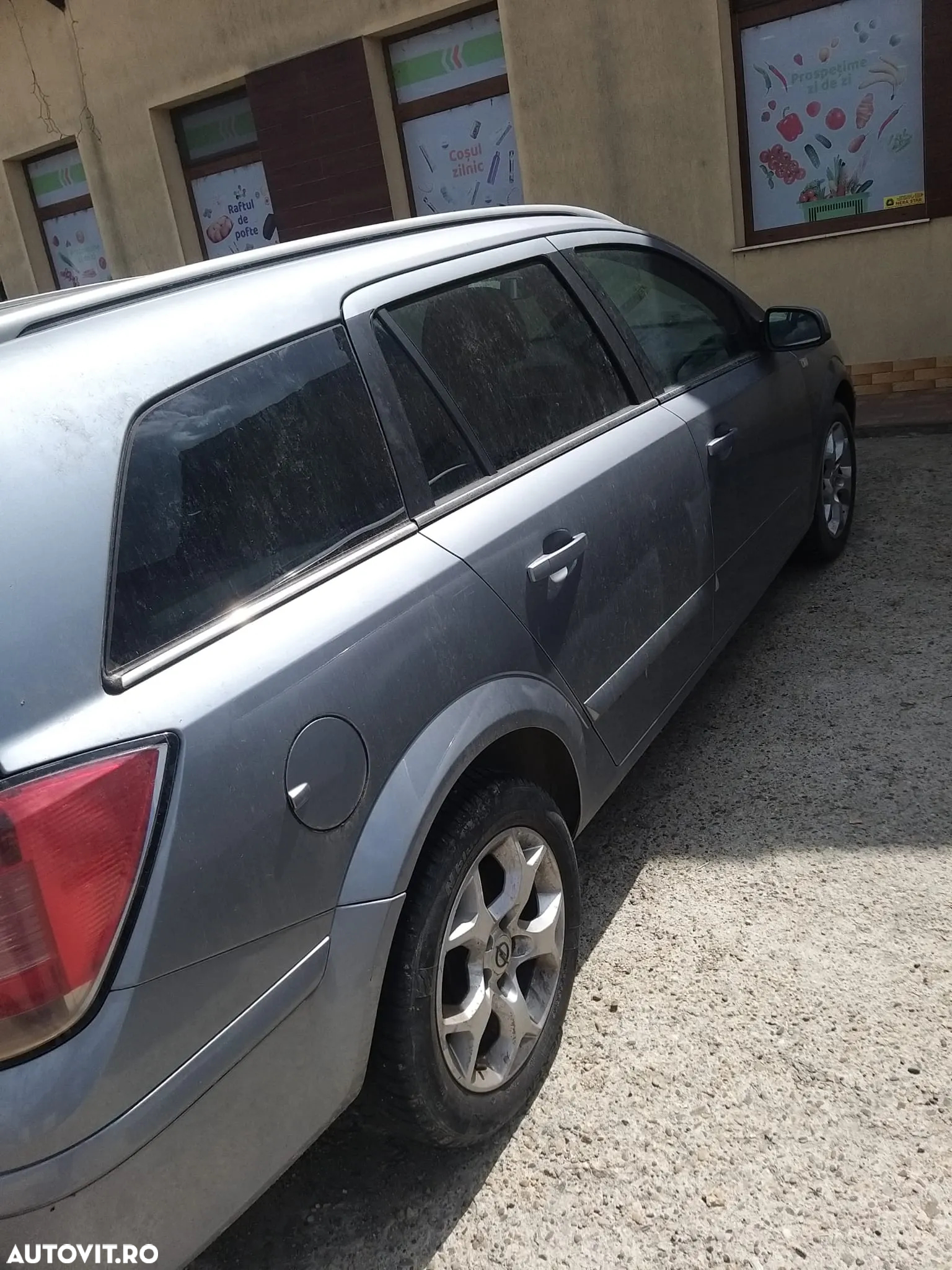 Dezmembram Opel Astra H 1.7 CDTI din 2006 - 5