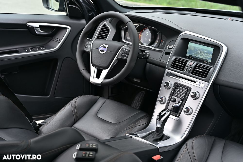 Volvo XC 60 D4 Geartronic Summum - 8