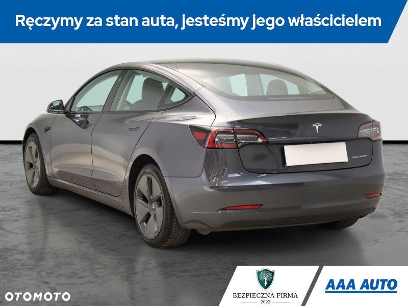 Tesla Model 3 - 6