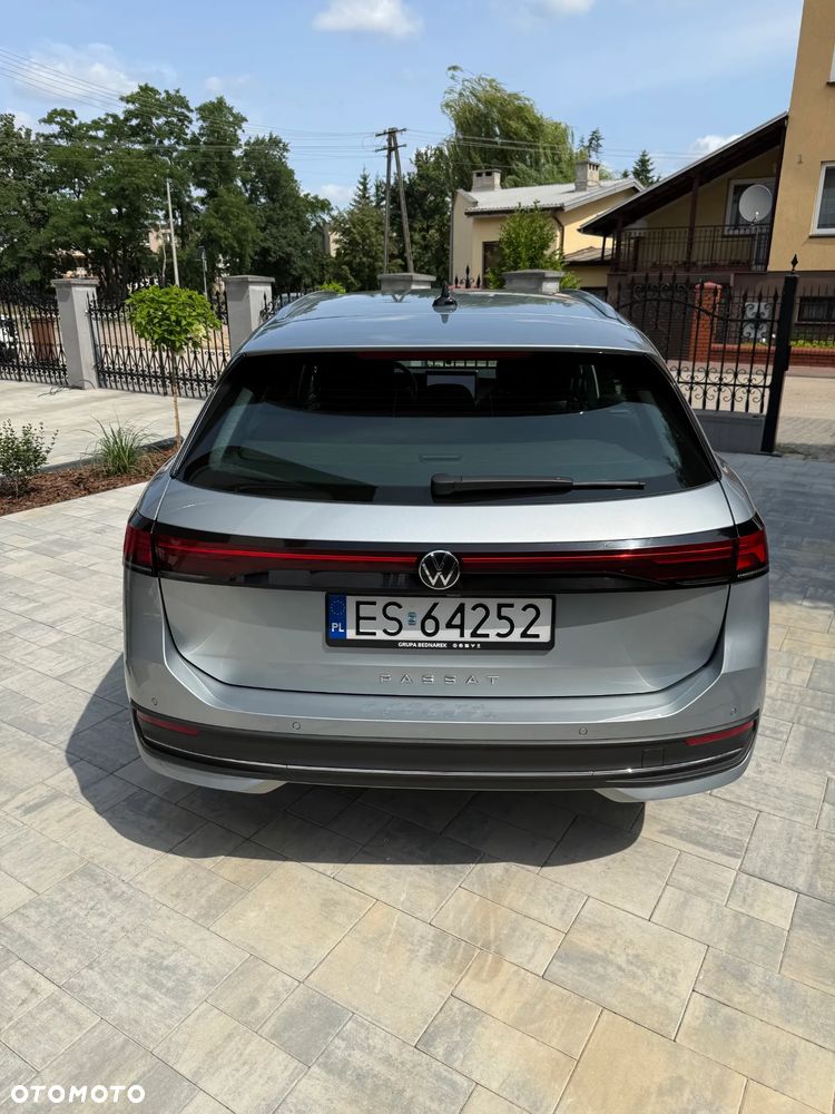 Volkswagen Passat - 5