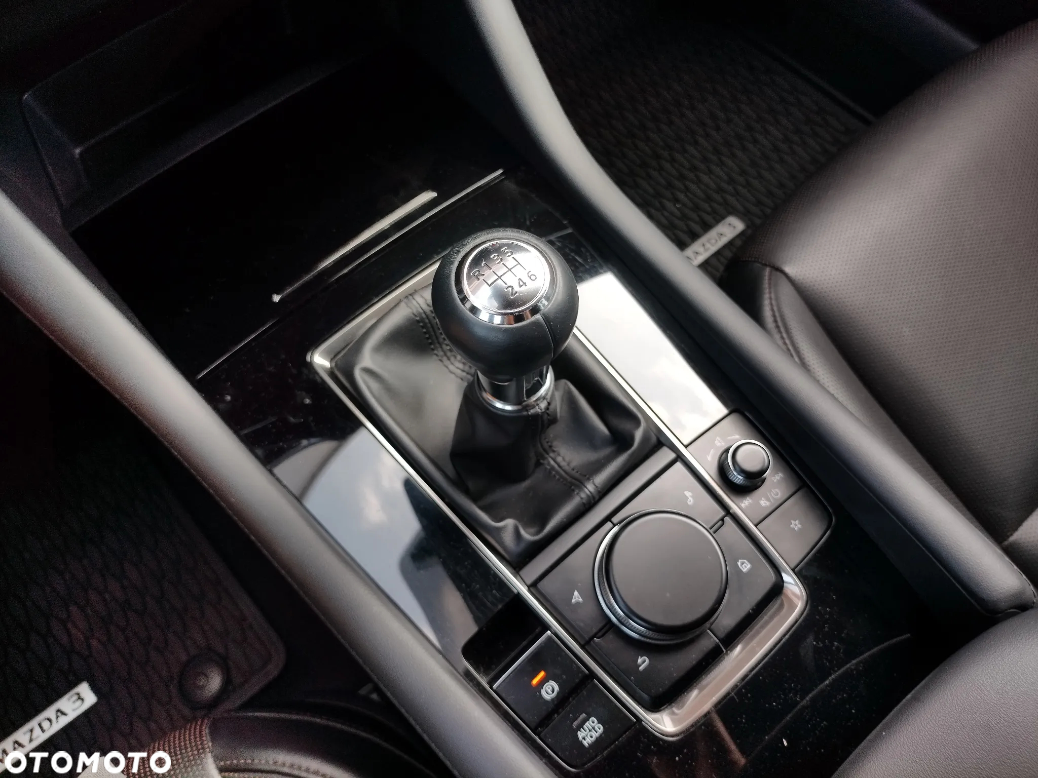 Mazda 3 - 14