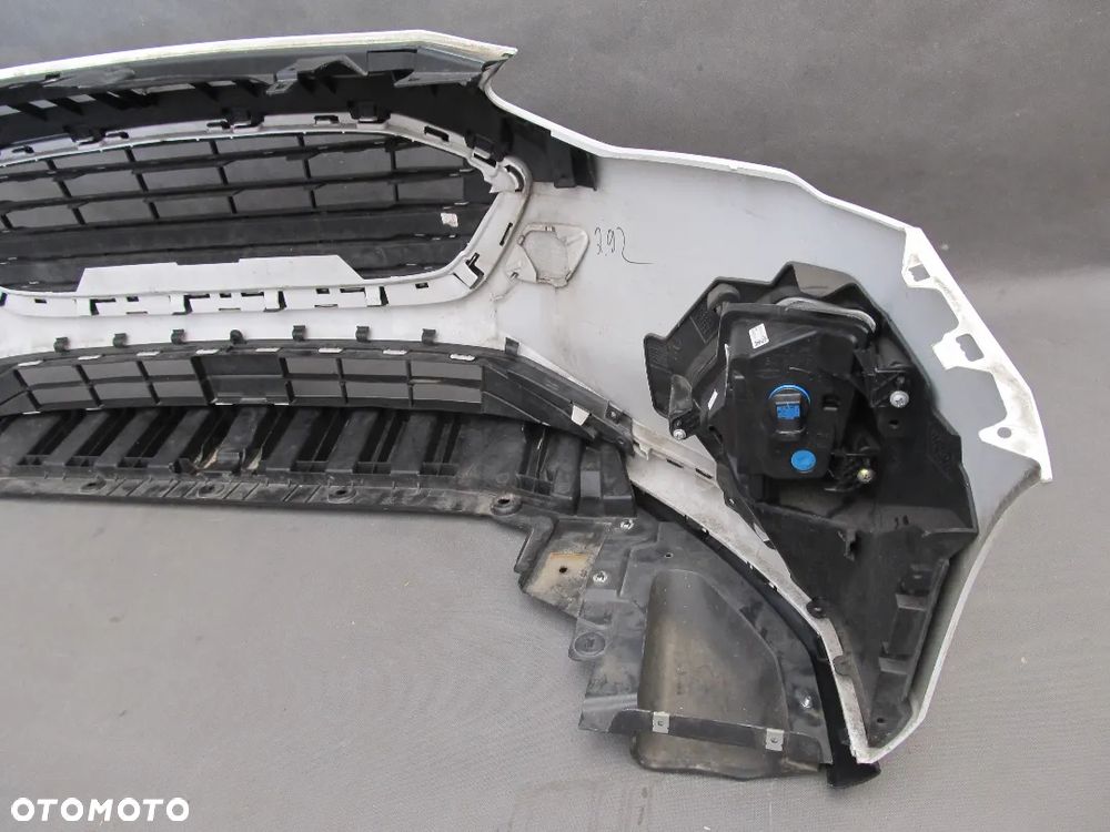 Zderzak przedni Ford Focus MK4 18 - 22 Frozen White - 18