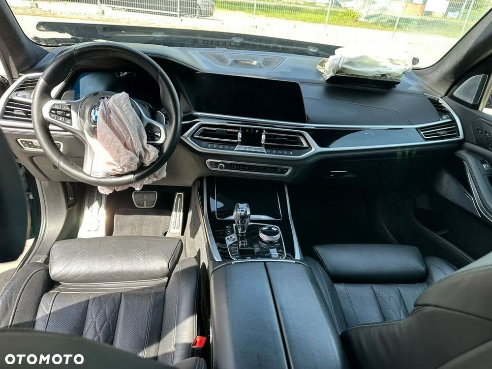 BMW X7 - 10