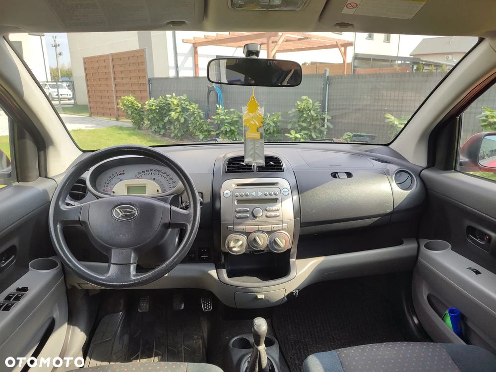 Daihatsu Sirion - 11