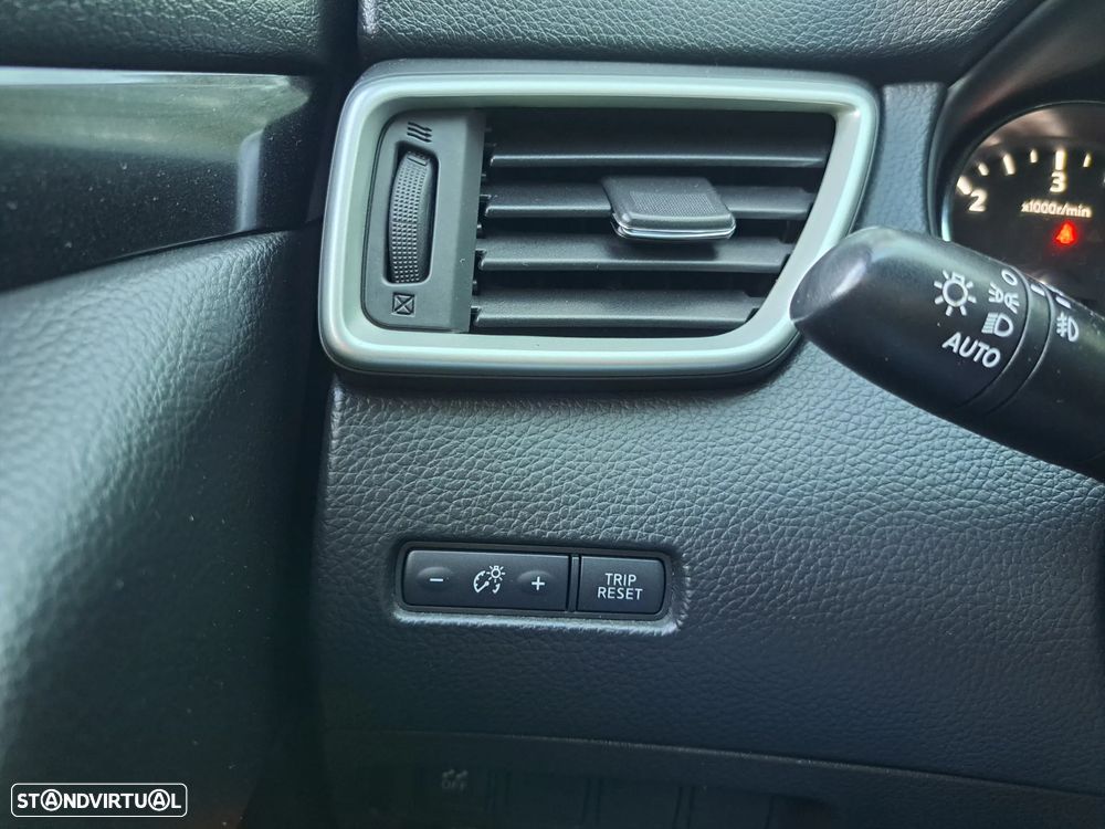 Nissan Qashqai 1.5 dCi Tekna - 19