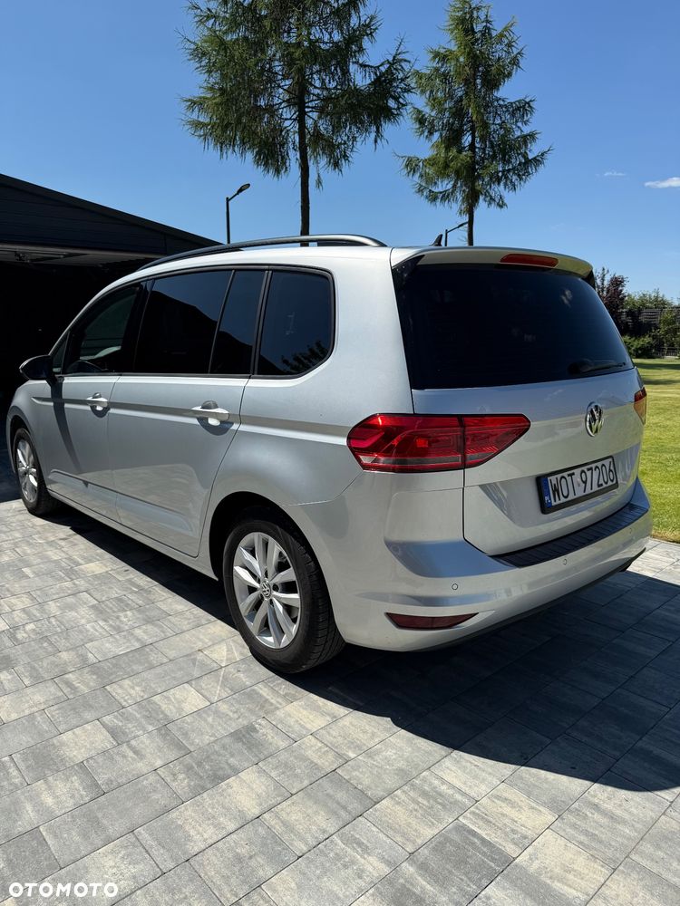 Volkswagen Touran - 2