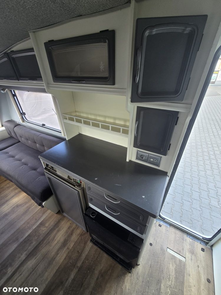 Elddis HURRICANE GT - 12