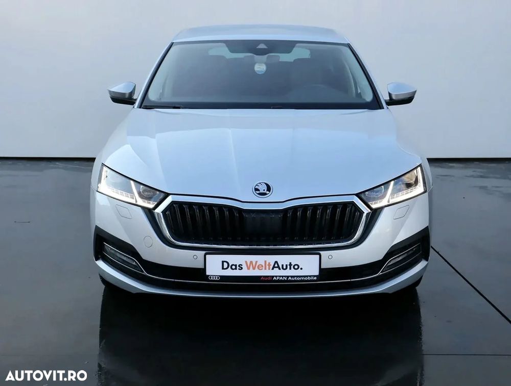 Skoda Octavia 2.0 TDI DSG Style - 1