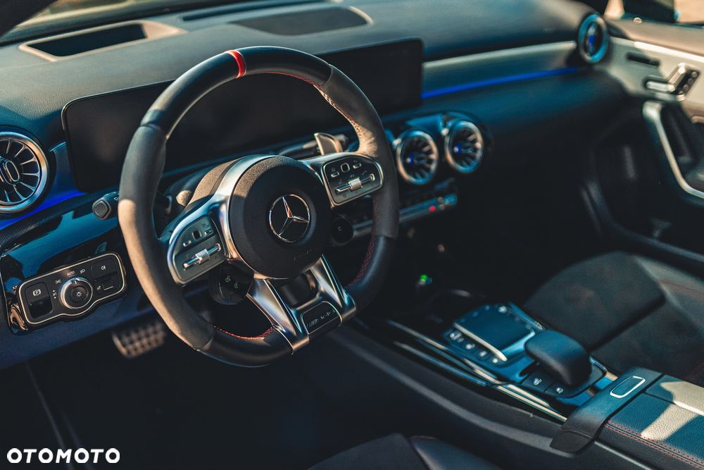 Mercedes-Benz Klasa A 35 AMG 4-Matic 7G-DCT - 19