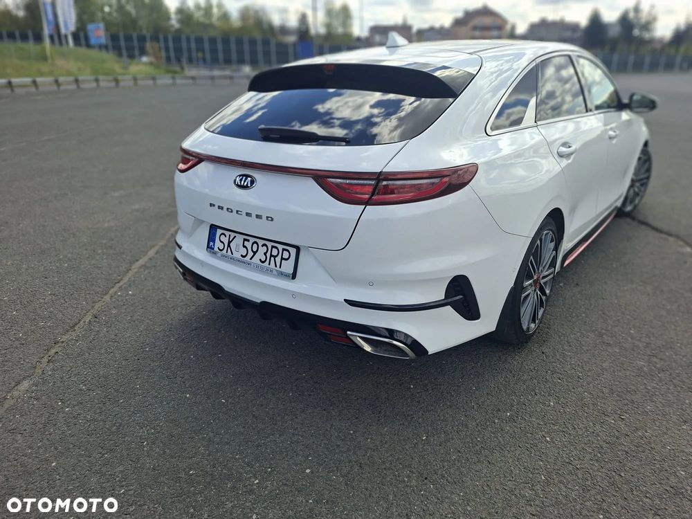 Kia ProCeed 1.6 T-GDI GT DCT - 29