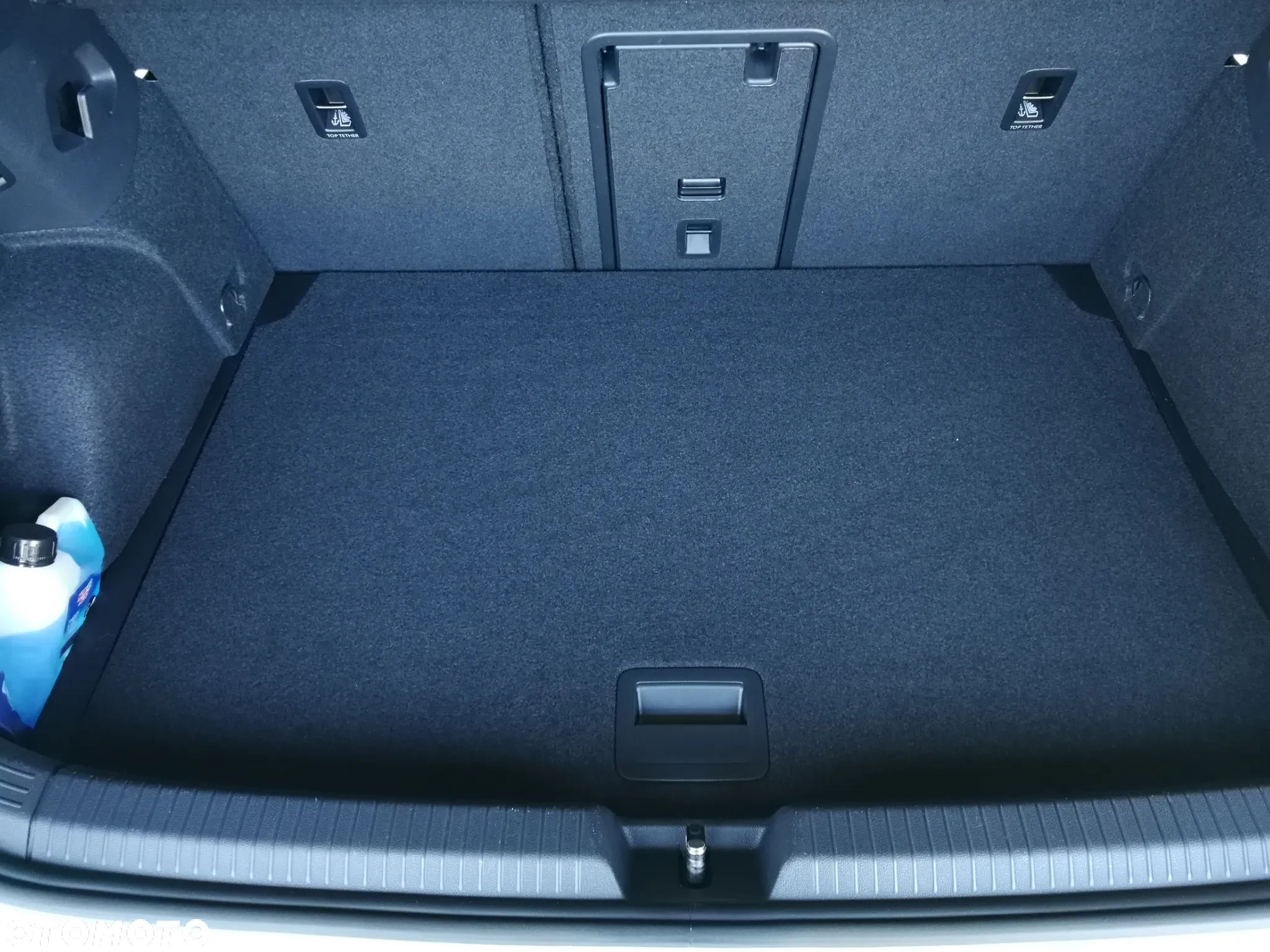 Volkswagen Golf - 27