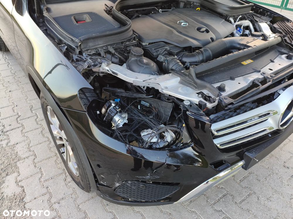 Mercedes-Benz GLC 250 d 4Matic 9G-TRONIC AMG Line - 18