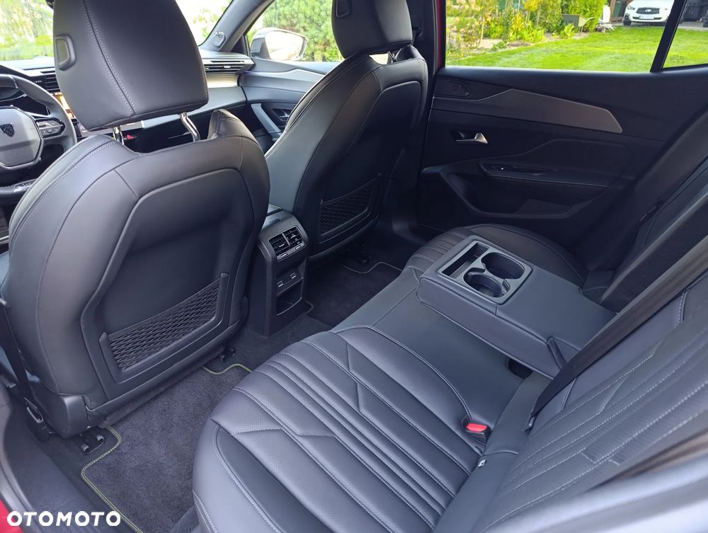 Peugeot 408 1.6 Plug-In Hybrid 180 GT EAT8 - 22