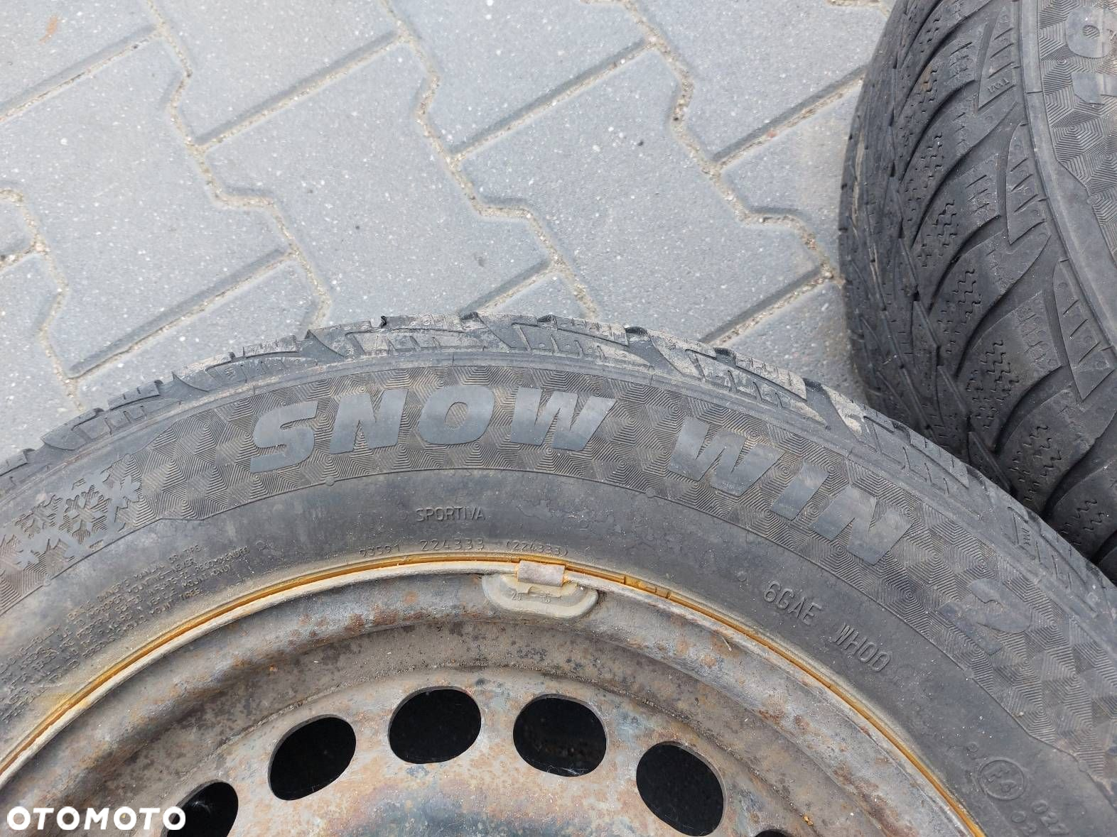 OPONY ZIMOWE 2 SZT 195/65R15 2018R SPORTIVA SNOW WIN 2 - 3