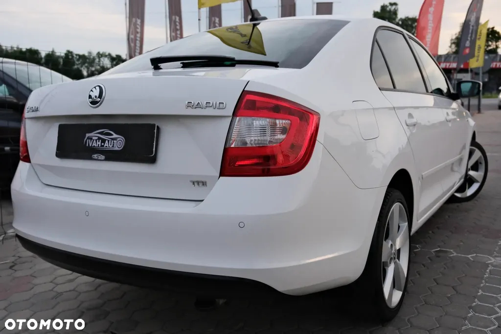 Skoda RAPID 1.6 TDI Ambition - 10
