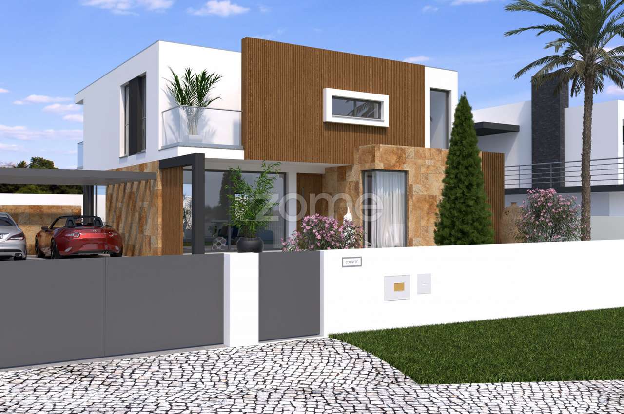 Moradia T4 com Piscina, em construção - Grande imagem: 4/34