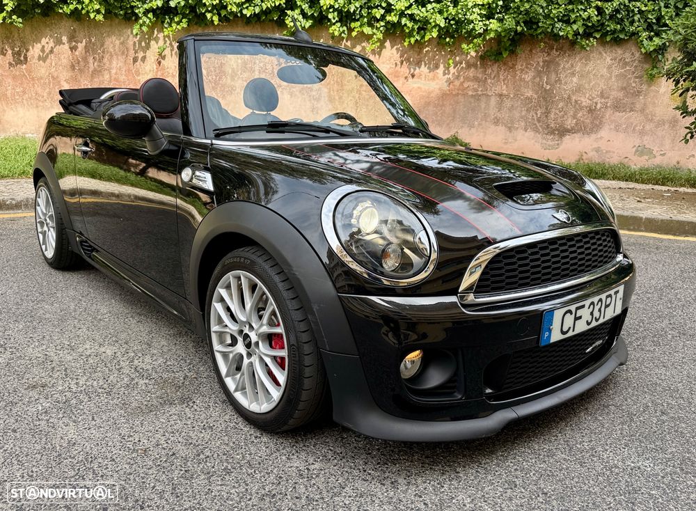 MINI Cabrio John Cooper Works - 8