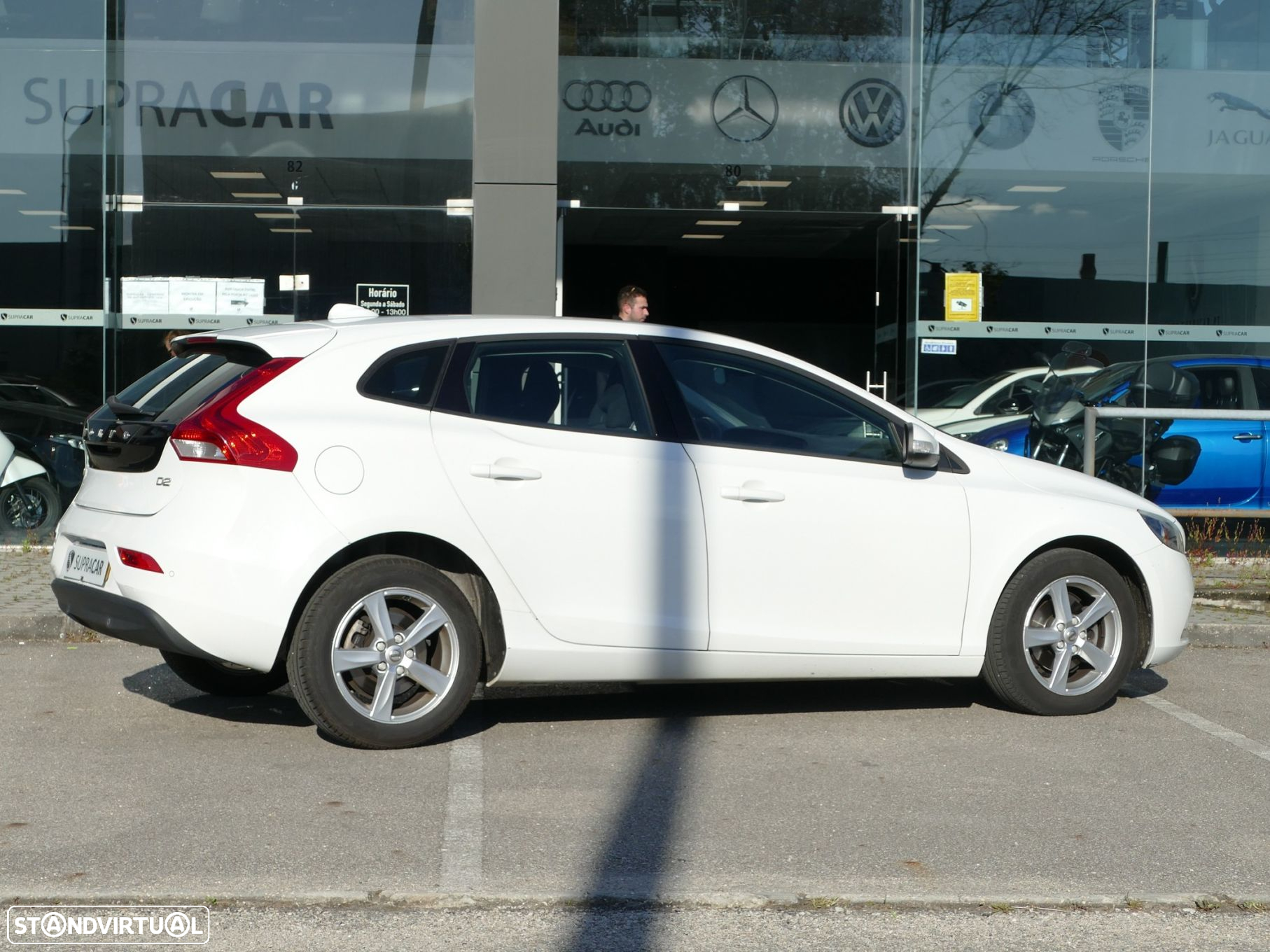 Volvo V40 2.0 D2 Kinetic - 10